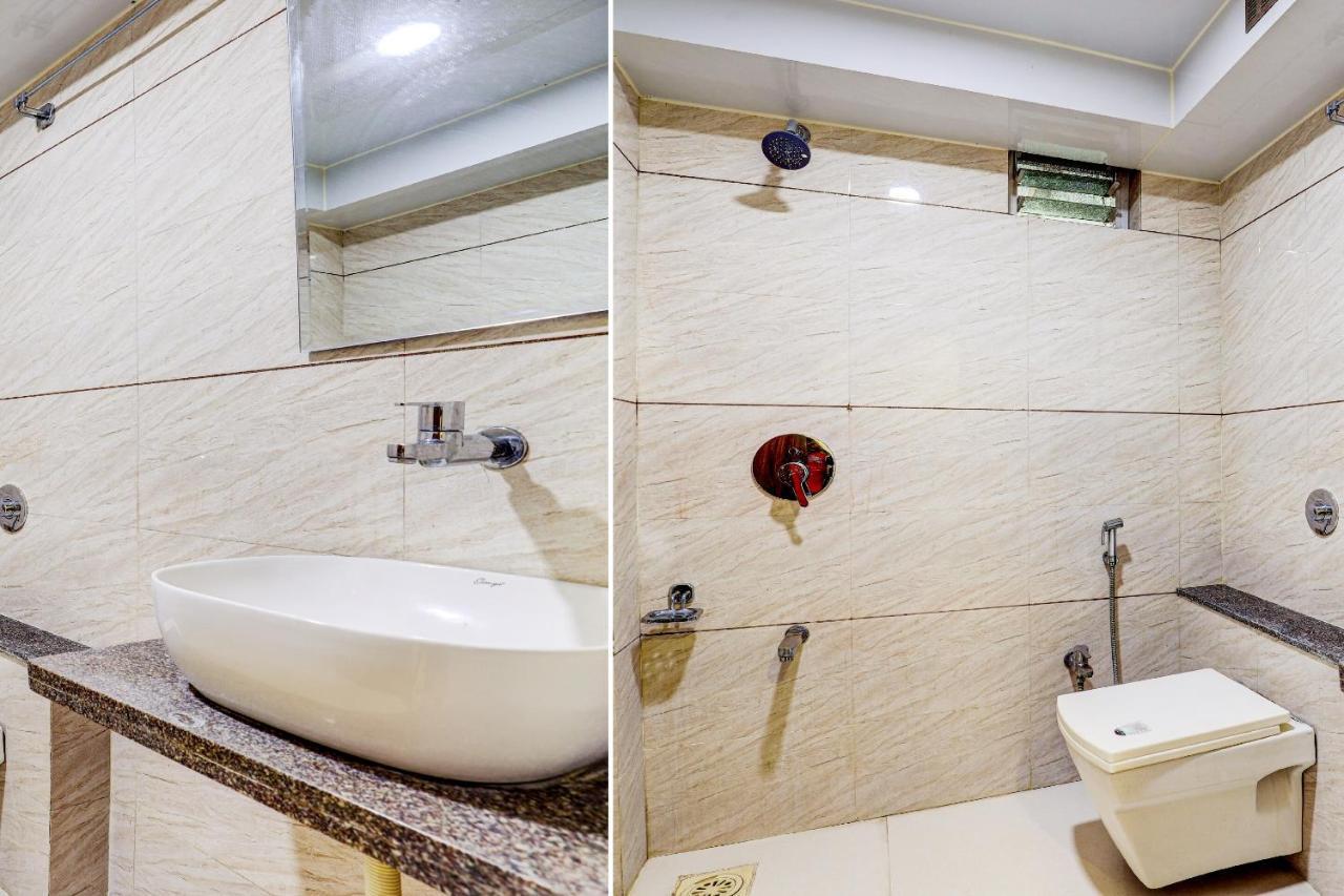 Oyo 77491 Hotel Shreenath Valsad エクステリア 写真